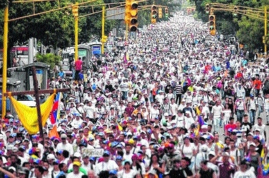 Os autênticos manifestantes e os baderneiros de plantão