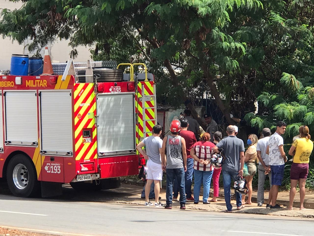 Homem morre afogado após cair em córrego, em Anápolis