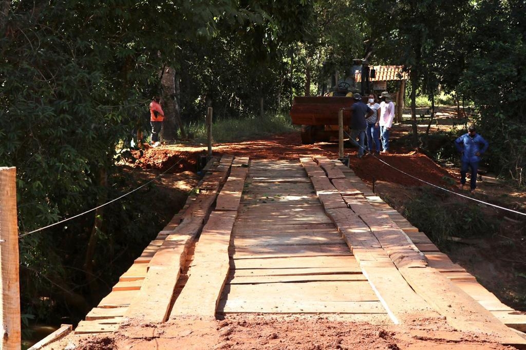 Prefeitura de Senador Canedo reconstrói ponte que liga ao Município de Caldazinha