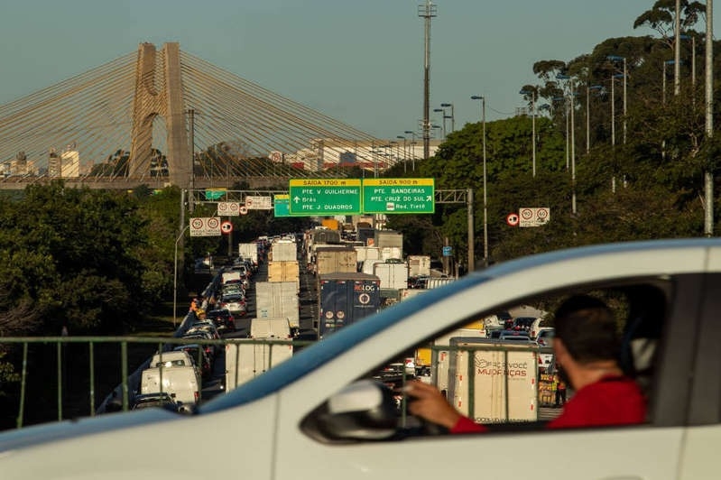 Como lidar com o trânsito na volta ao trabalho presencial?