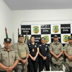 Polícia Civil, com apoio da PM, cumpre mandados de busca e apreensão em Nova Crixás GO